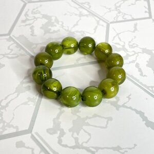 Green Lucite Swirled Barcalet